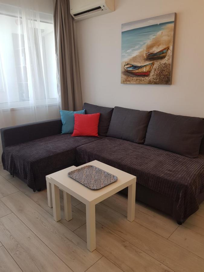 Apartment Neptun Varna Bagian luar foto